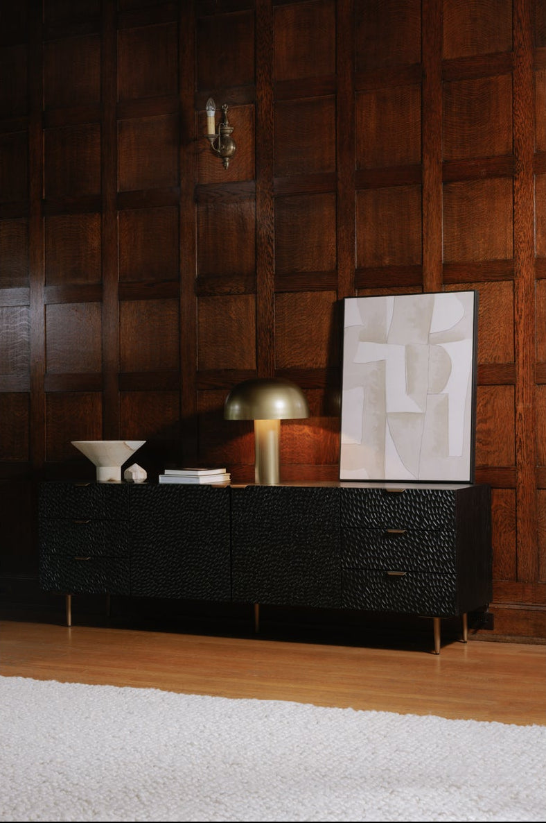Priya Credenza