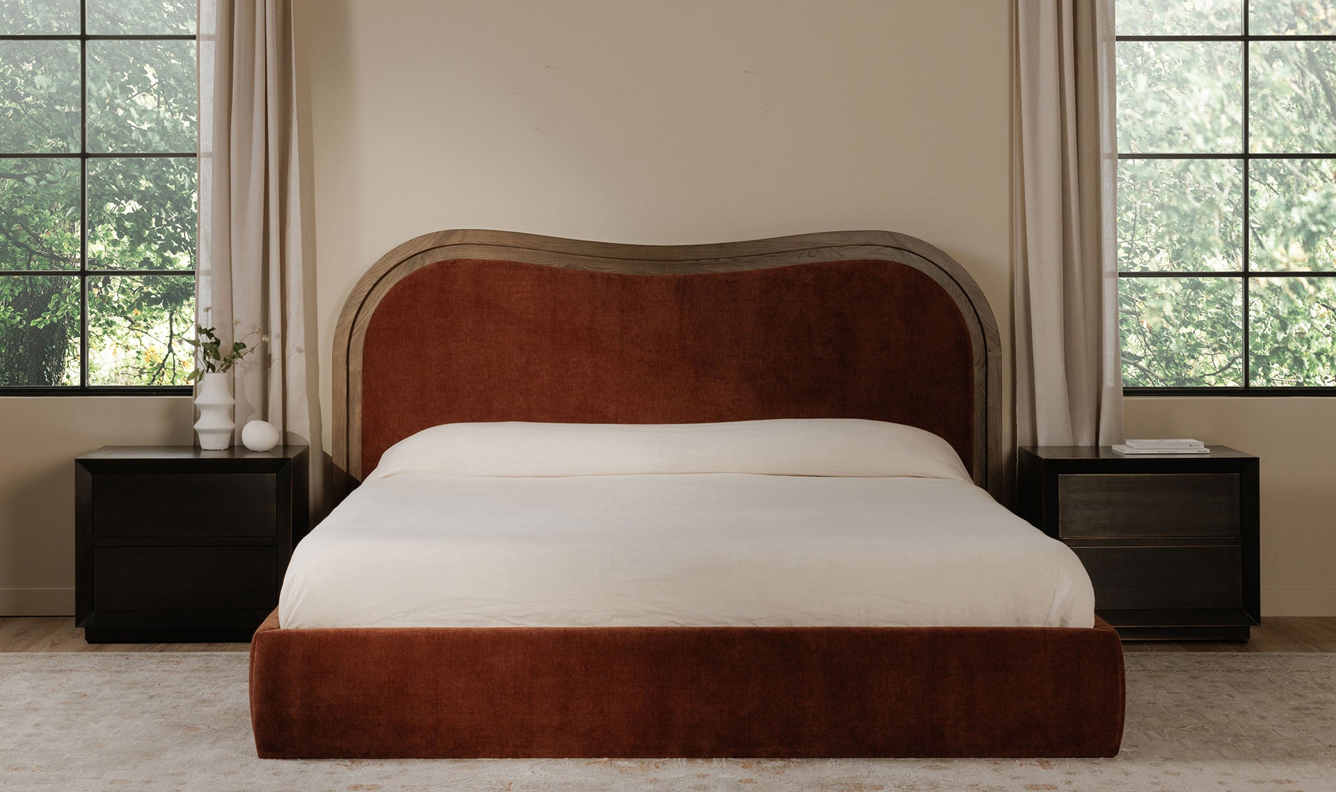 Cyrus Bed