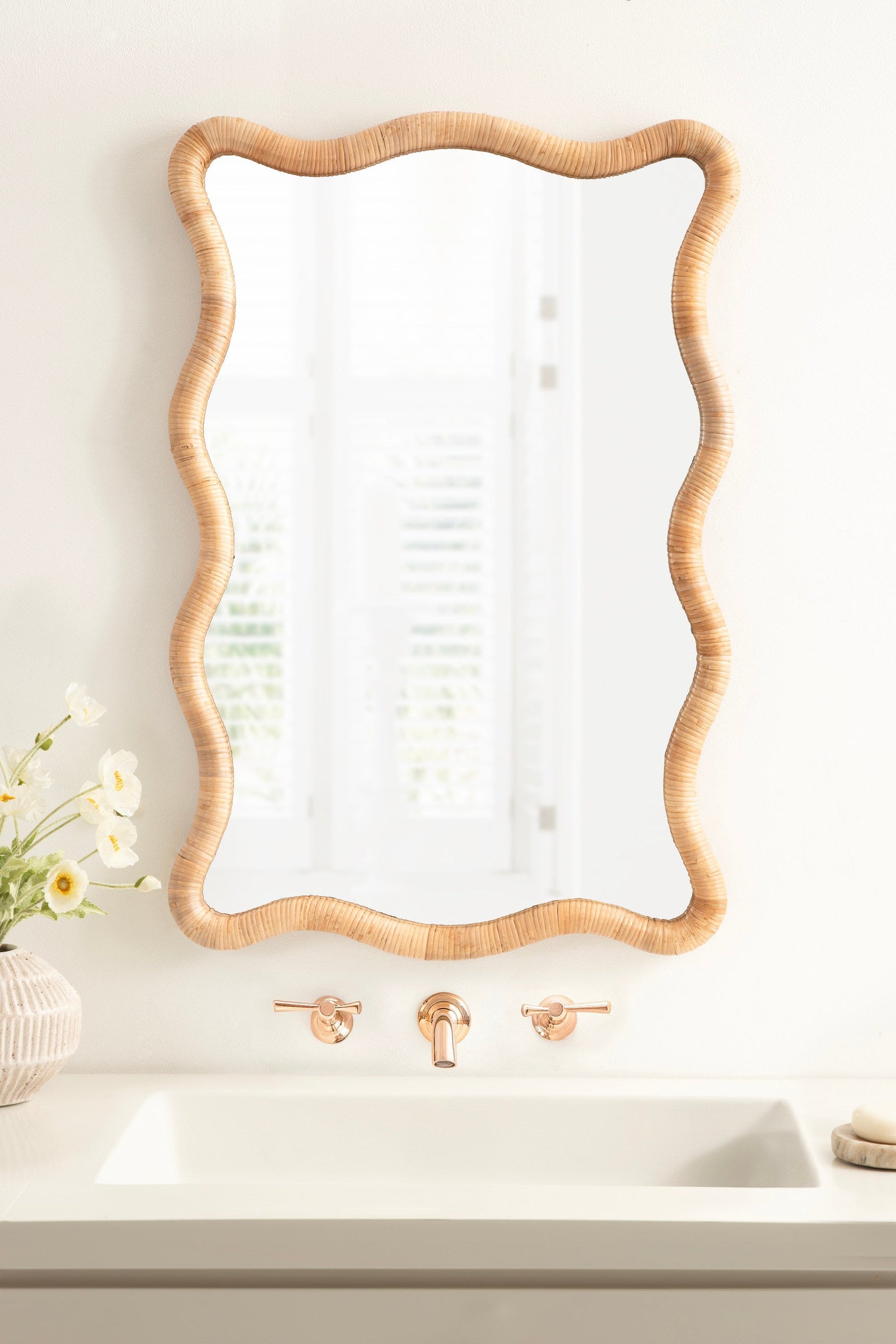 Rahfy Rattan Rectangle Scallop Mirror