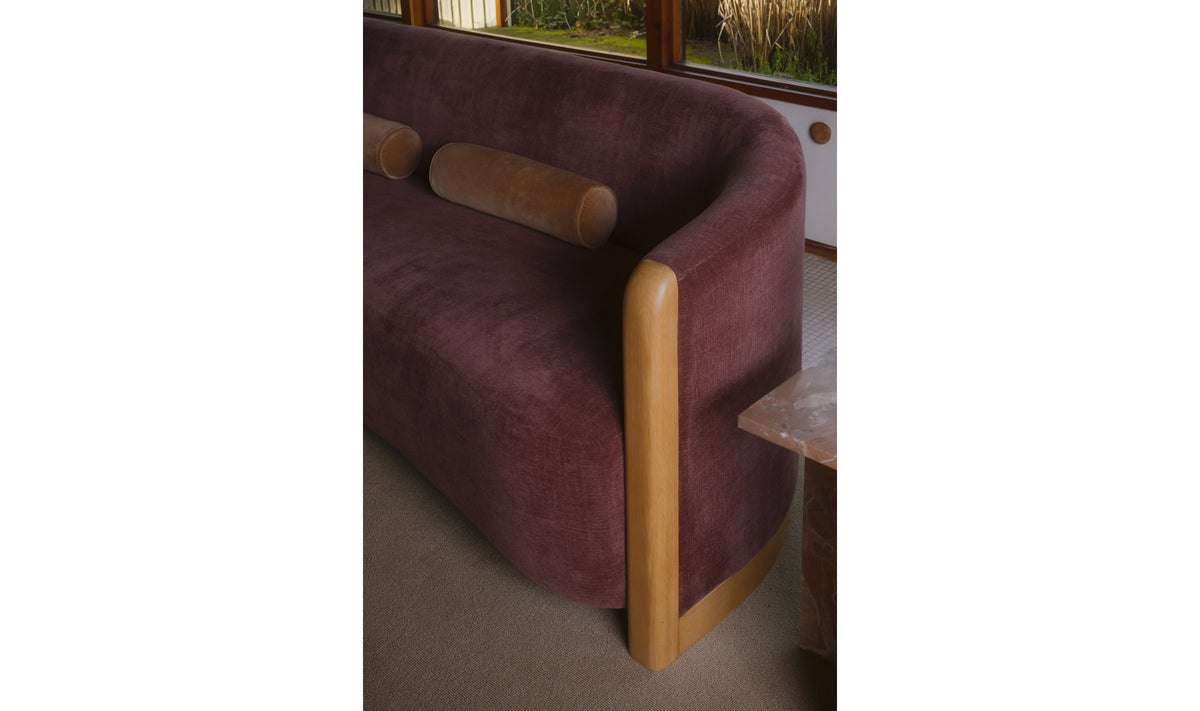 Dobre Sofa