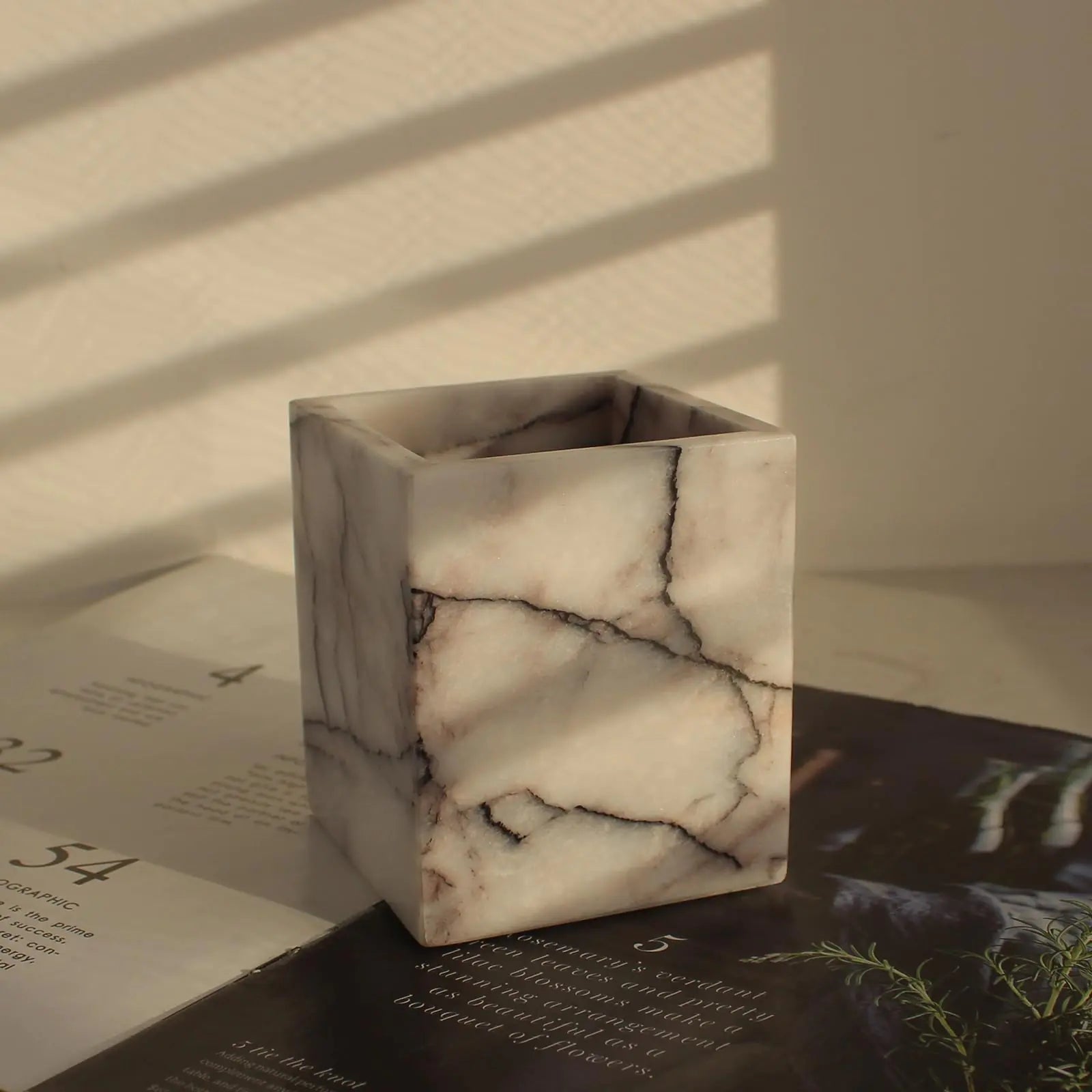 Lilac Marble Toothbrush holder